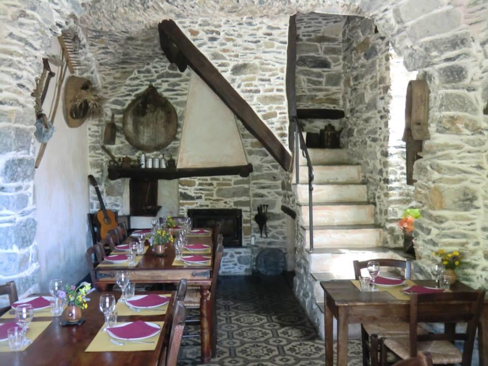 Готель Agriturismo La Fontana Dell'Olmo Molini di Triora Екстер'єр фото