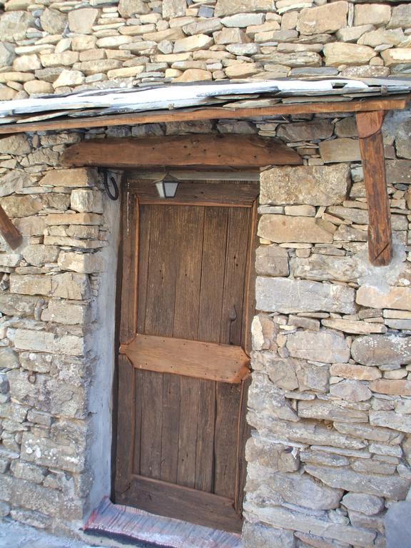 Готель Agriturismo La Fontana Dell'Olmo Molini di Triora Екстер'єр фото